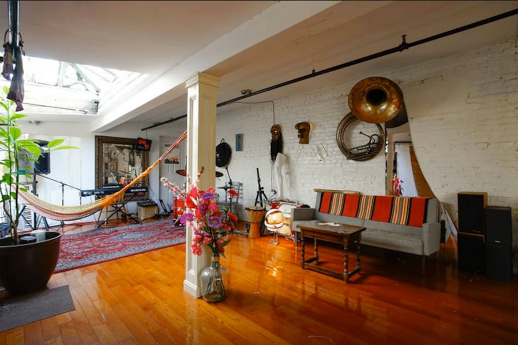 A Creative And Comfortable Space