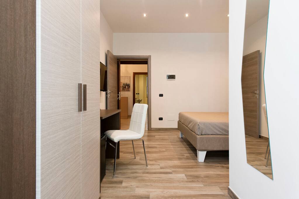 Wood & Sand Suite
