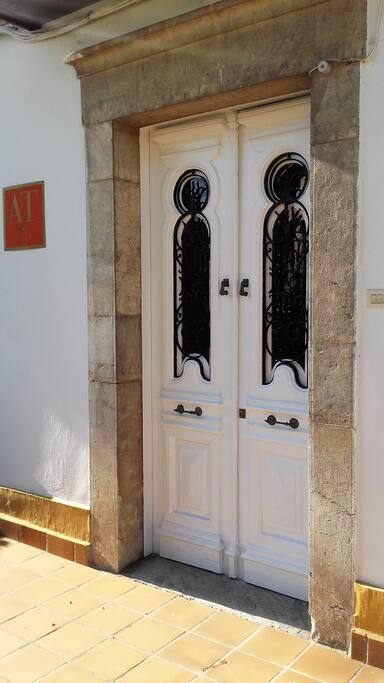 Puerta de entrada de AT Villa Manola