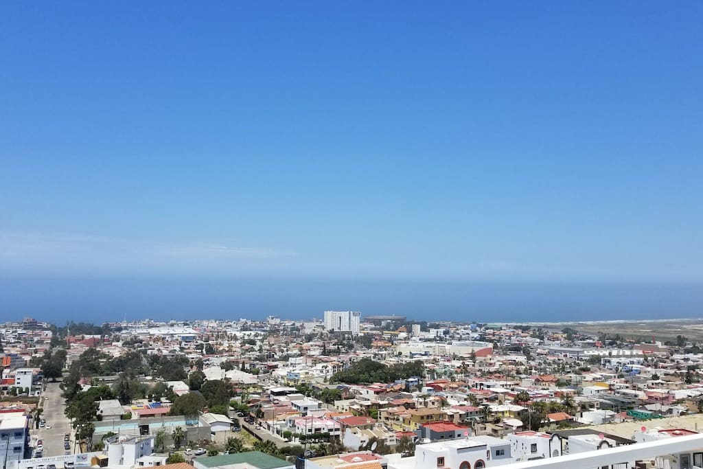 amazing panoramic view of the Pacific, MX/US