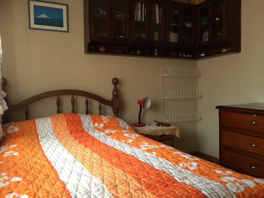 Single room, storage available