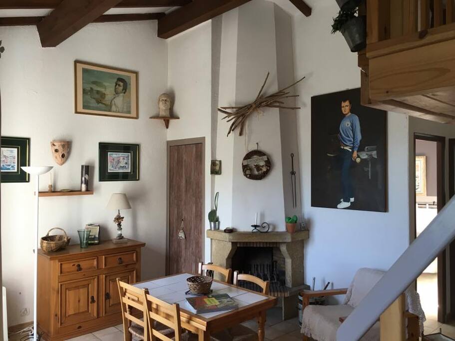 Salle à manger gîte n°4