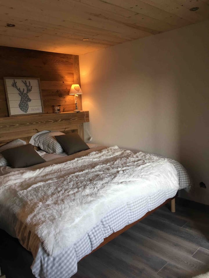 Საძინებელი 1 საწოლი 180