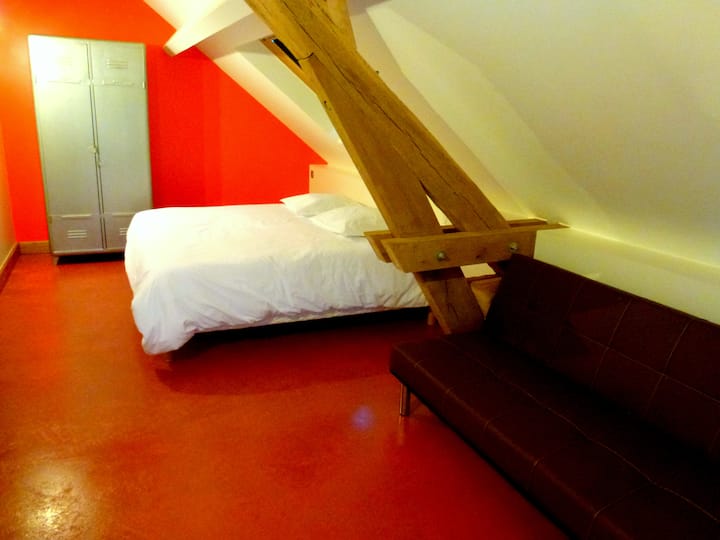 ห้องดับเพลิงบนเตียง 180