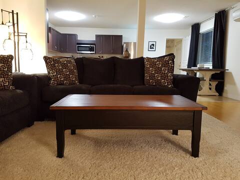 Private, large 2br suite near transportation hubs.