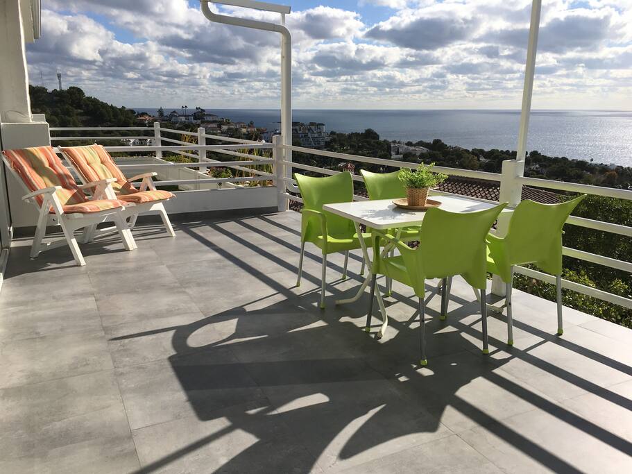 Terraza del apartamento y vistas