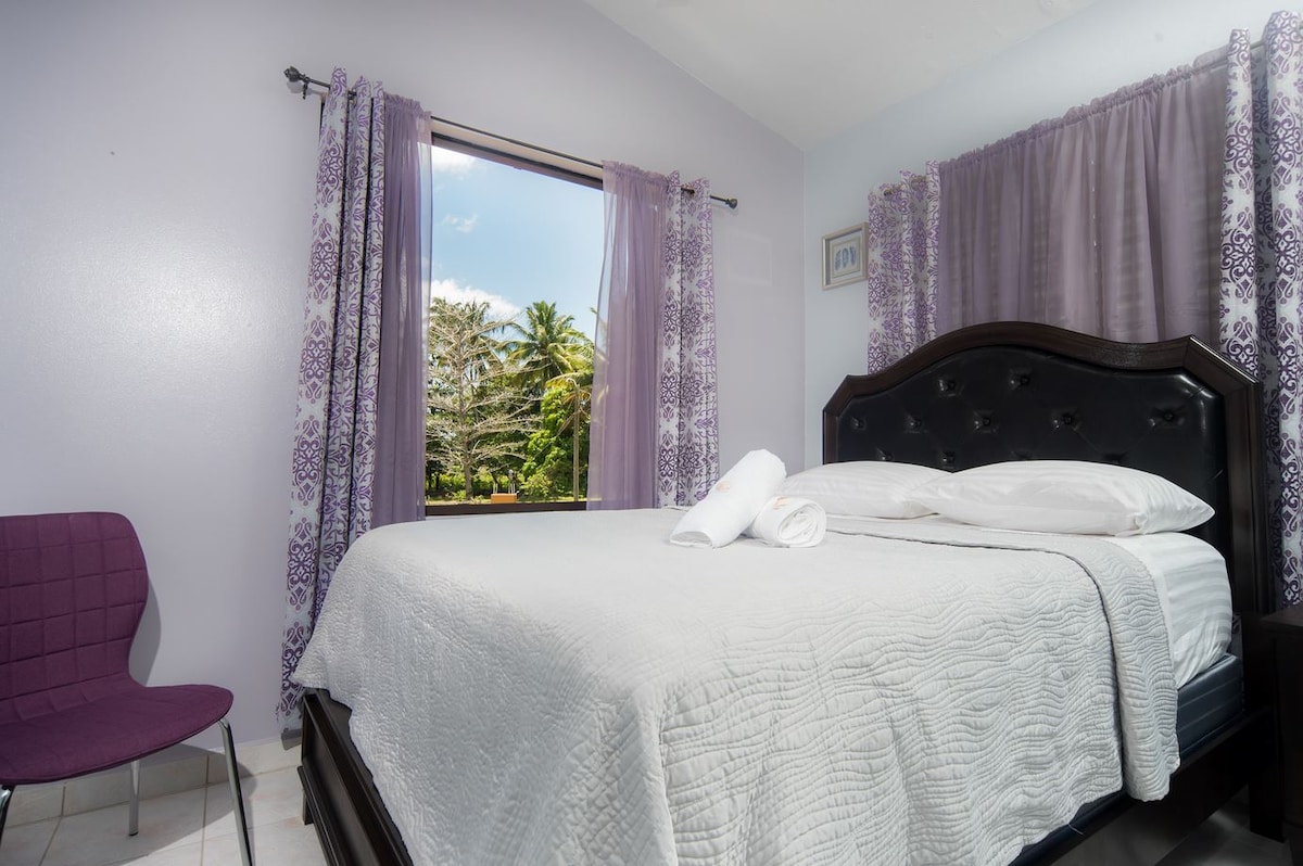 Spavaća soba br. 4 - bračni krevet (160x200) s klima-uređajem i ventilatorom (apartman 2)