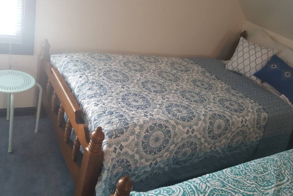 Towels,wash cloths and extra blankets are available if needed
