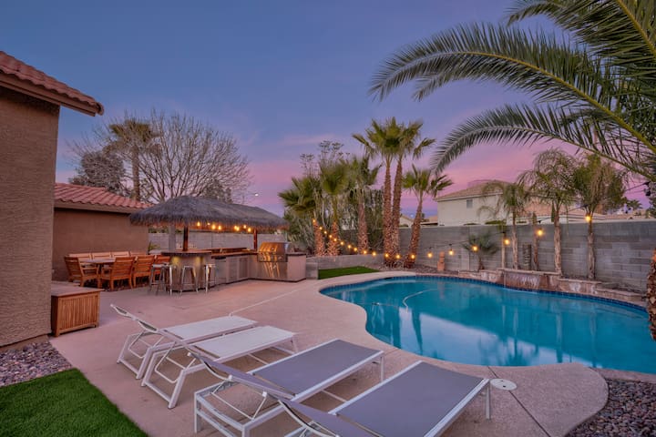 EPIC 5 bd/3ba Resort Pool 9 mins to Vegas Strip!