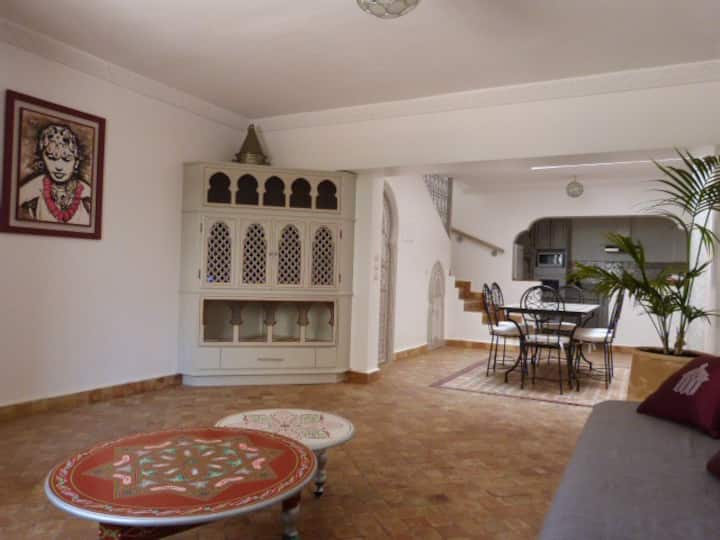 Nice house with a riad center Agadir