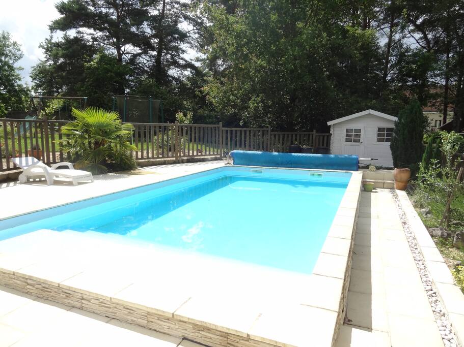 Piscine située plein sud