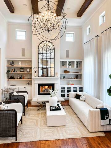 Luxury 3 Bedroom + Office in Zilker Neighborhood gallery image 3