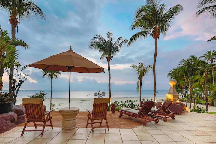 CASA ROSA, Luxury Beachfront House