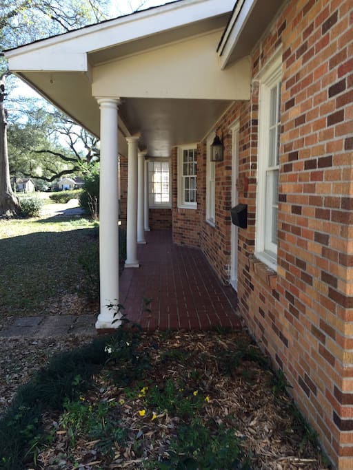 Comfy cottage front porch