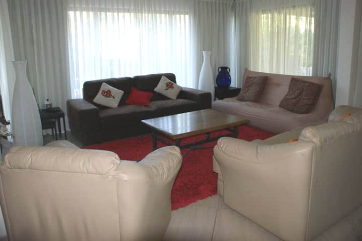 ห้องนั่งเล่น