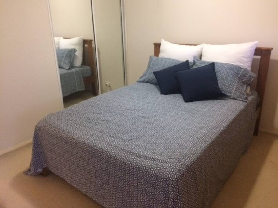 Queen bed