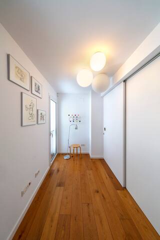 Ampli tríplex amb vistes a la badia gallery image 5