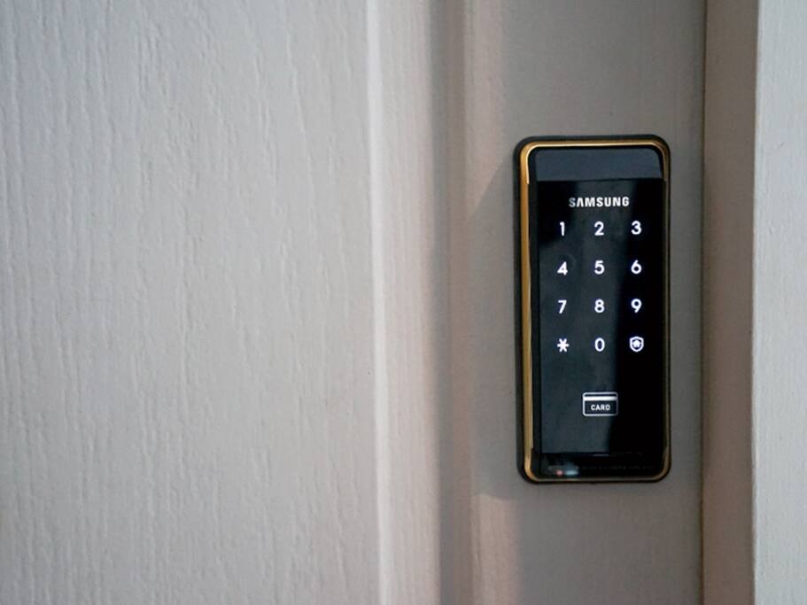 Access the room with Keycard
