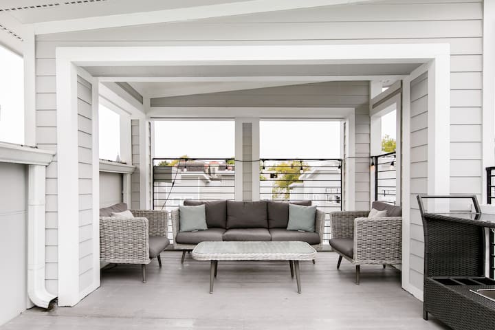 Head to the Bridgestone Arena from a New Townhouse