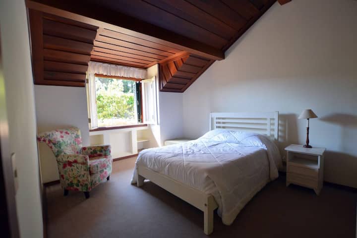 Quarto casal 2 andar