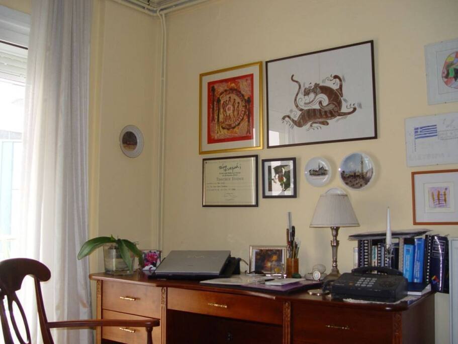 desk in bedroom