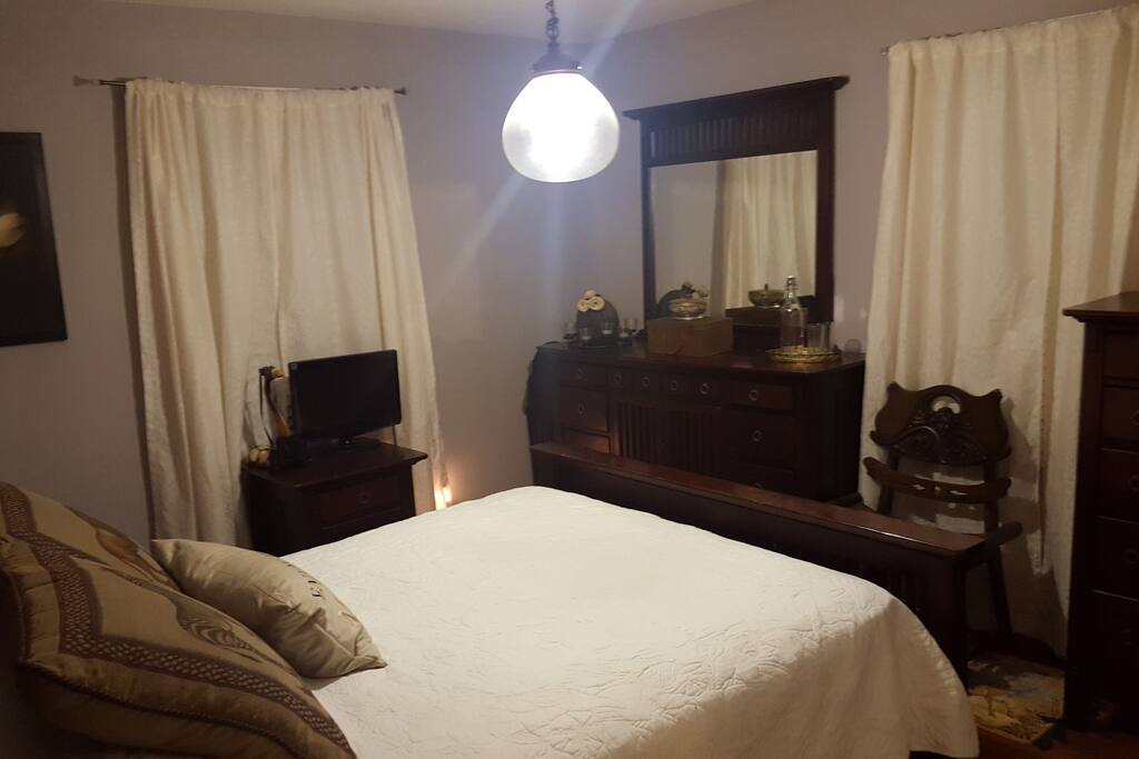 1st bedroom