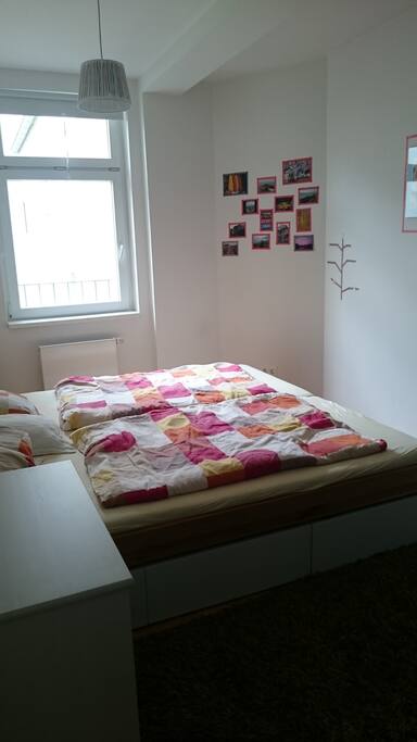 Bed room