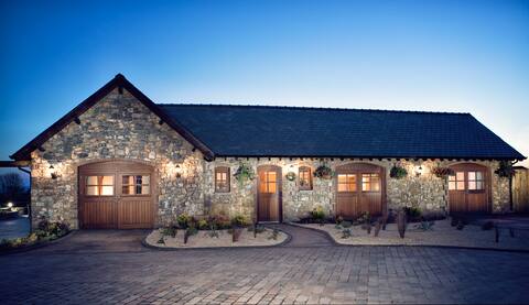 Mulberry House by Oldwalls
