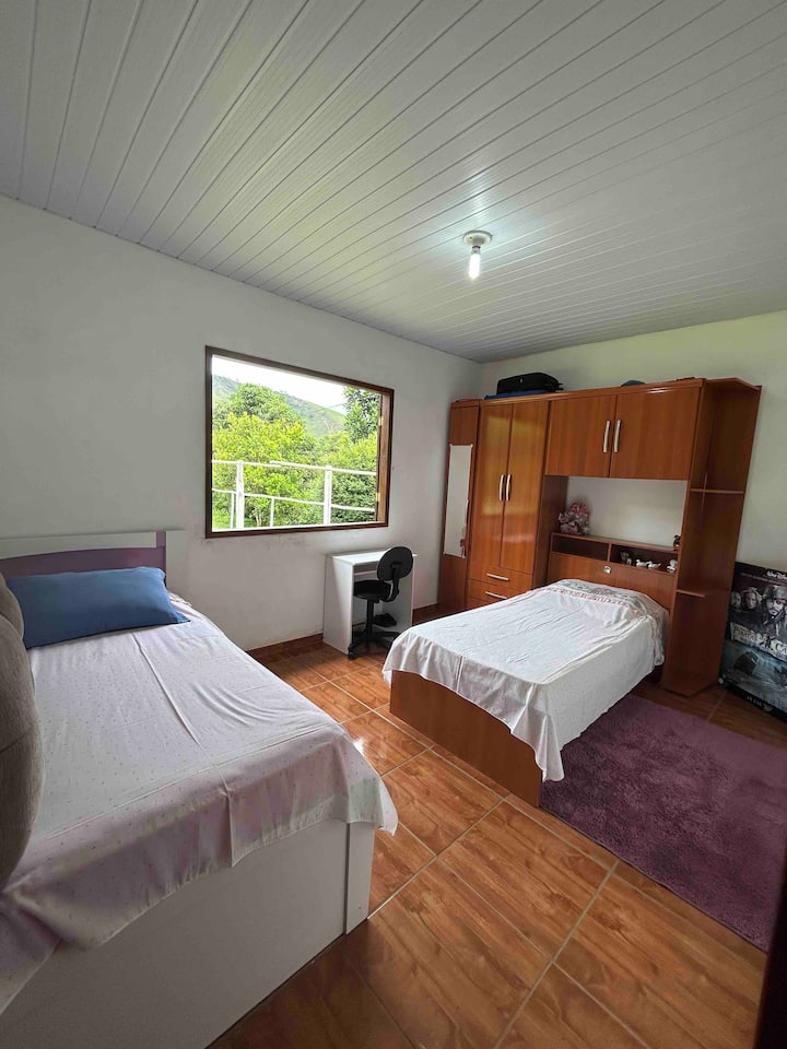 საძინებელი 1