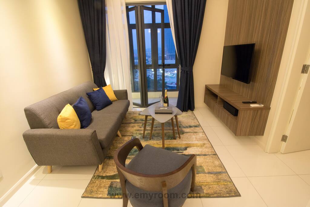Tribeca Suite 1+1 Living Area