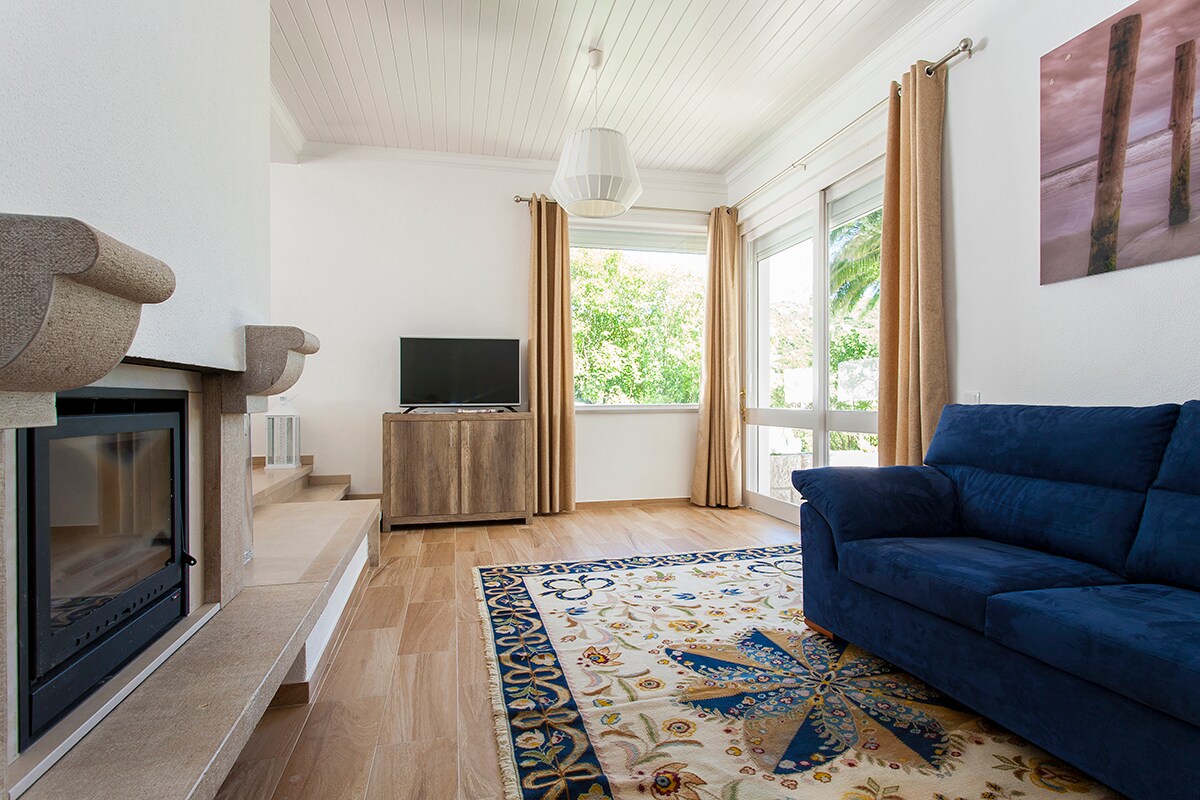Anúncio popular: Luxury Villa, Sesimbra. Amazing Pool.Near the Sea em Sesimbra (Castelo)