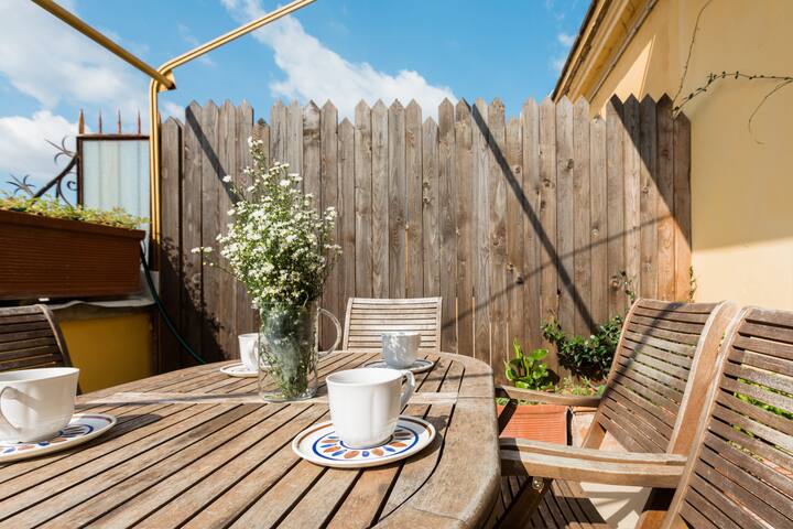 Elegante attico con terrazzo vicino al Vaticano gallery image 4