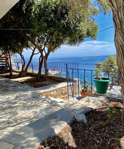 Stone yard, Armenisti Ikaria