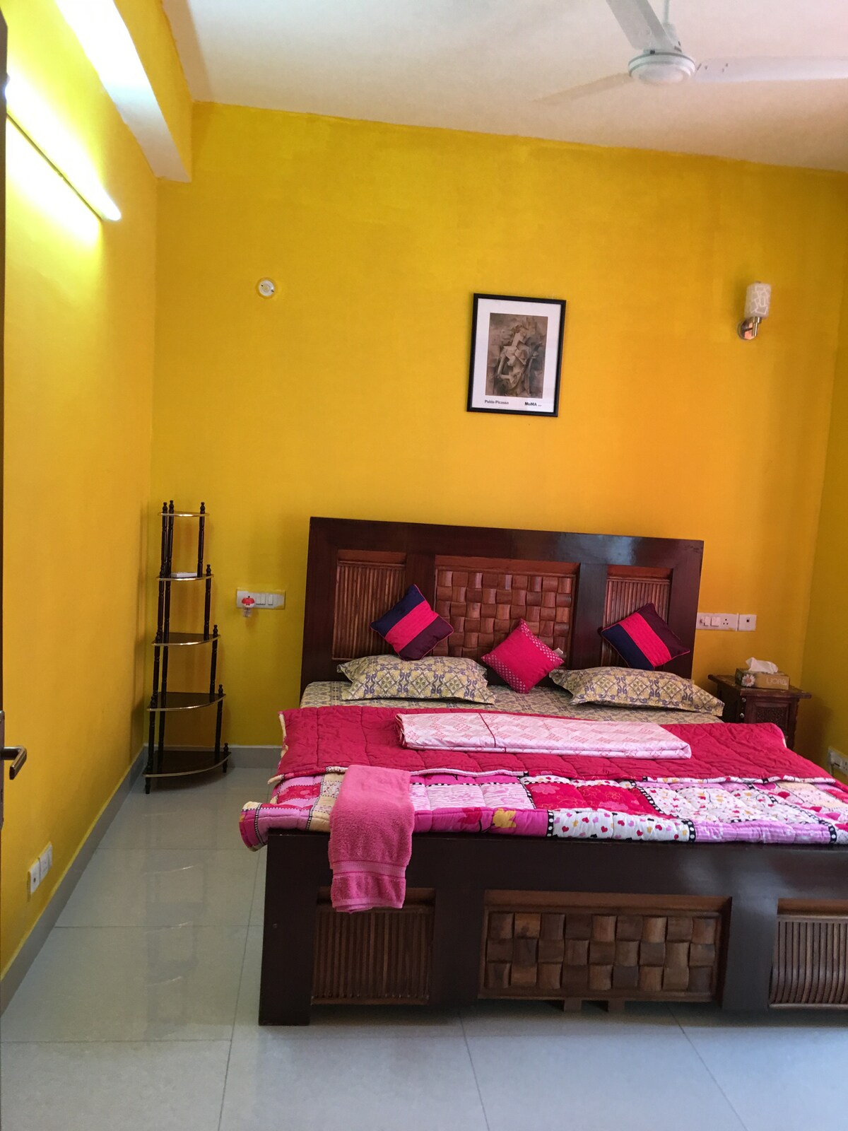 Втората BR w.an приклучена бања.