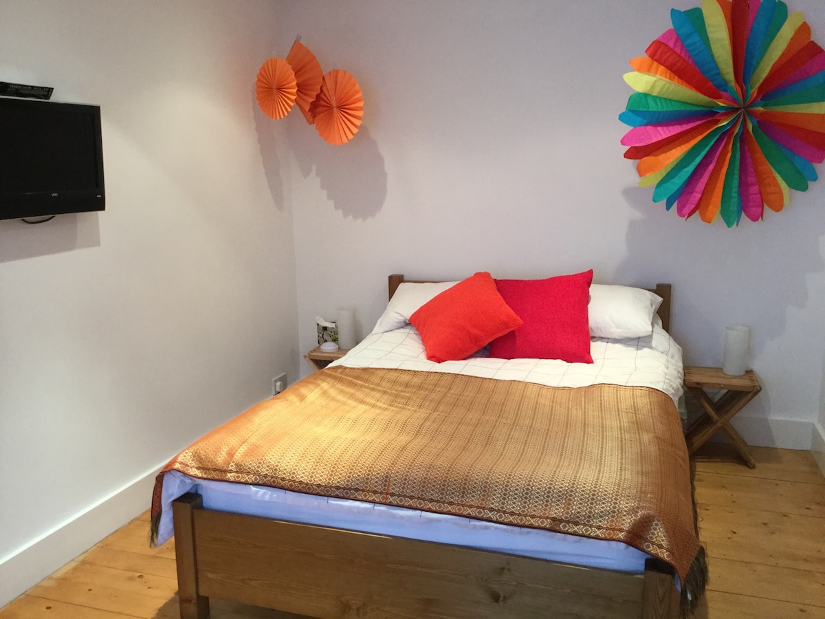 Chambre double avec baignoire avec pantoufles