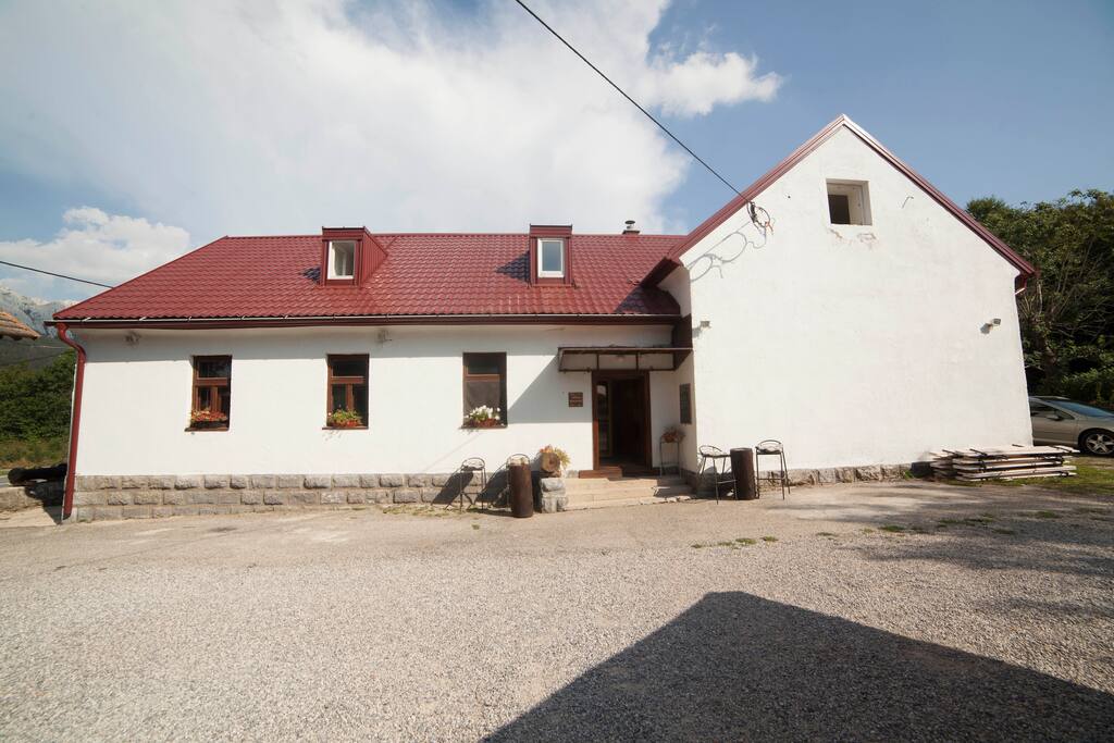 Hostel Baške Oštarije