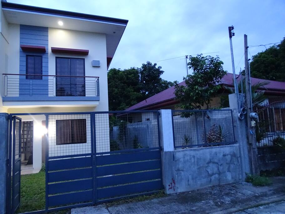 A comfortable place to stay in Silay/Bacolod City Townhouses for Rent