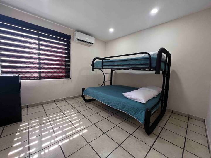 საძინებელი 4