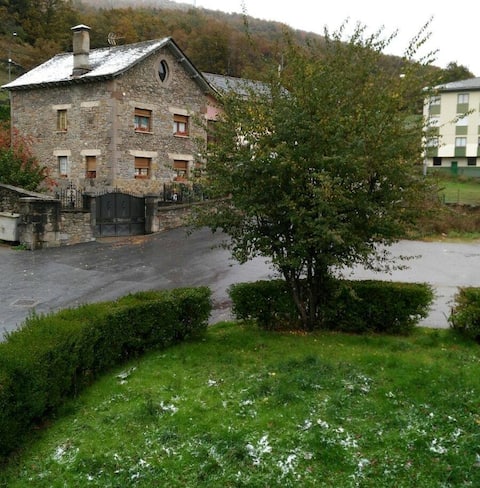 Casa de Campo Entera- RURAL HOUSE CALECHA
