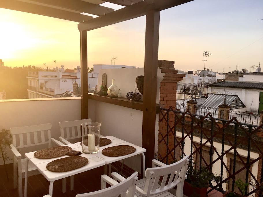 Dawn to sunset, everyday sunshine on terrace