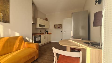 Successful Airbnb property: Casa kleos in Desenzano Del Garda