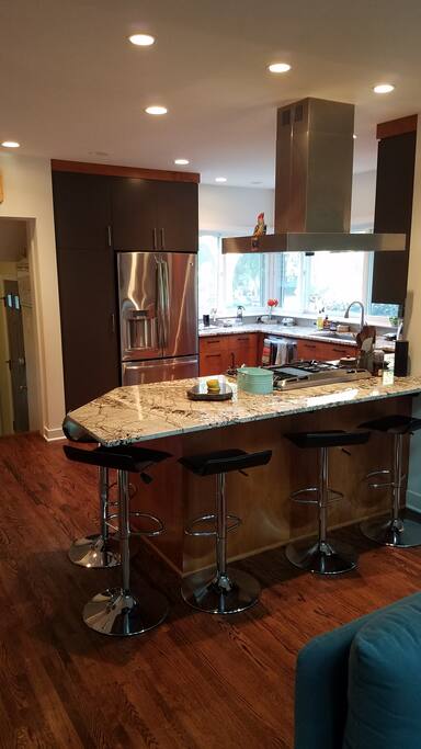 Breakfast bar for five