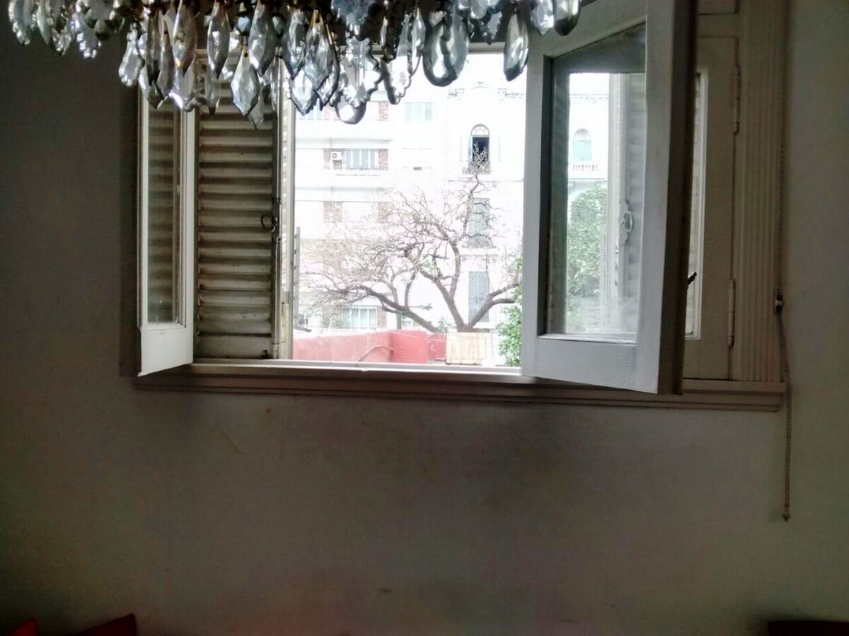 Apartamento de 2 quartos em Monserrat, em prédio estilo art déco