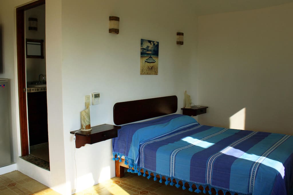 Bedroom,
habitación con cama queen