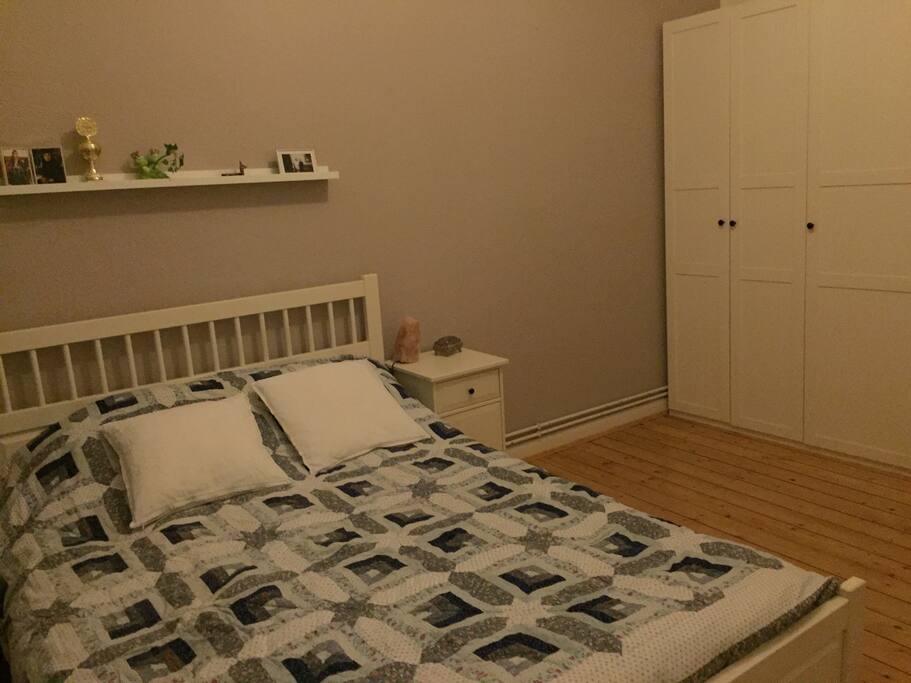 Schlafzimmer / bedroom