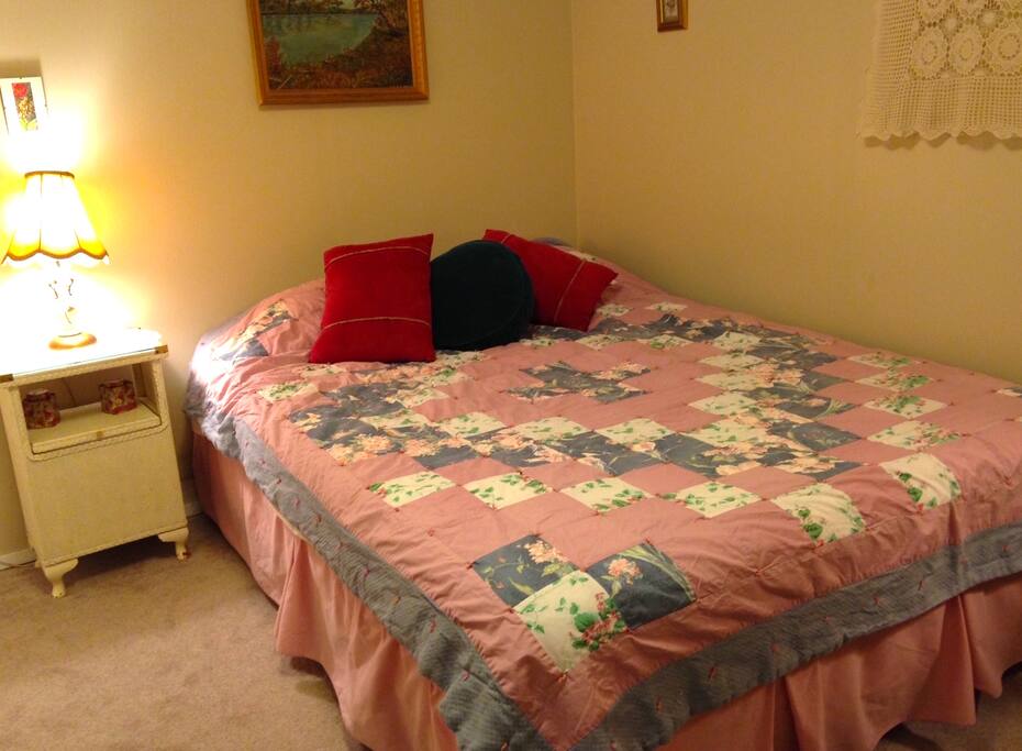 Bedroom with queen bed