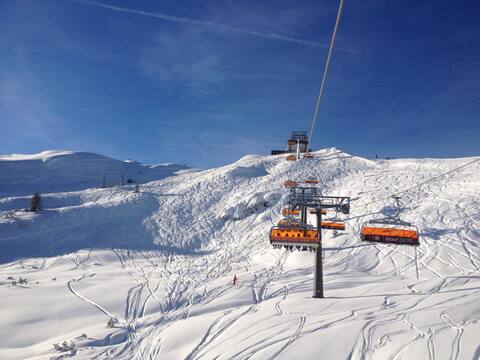 Ski-In Ski-Out 8 Beds
Still space for 2025 Season