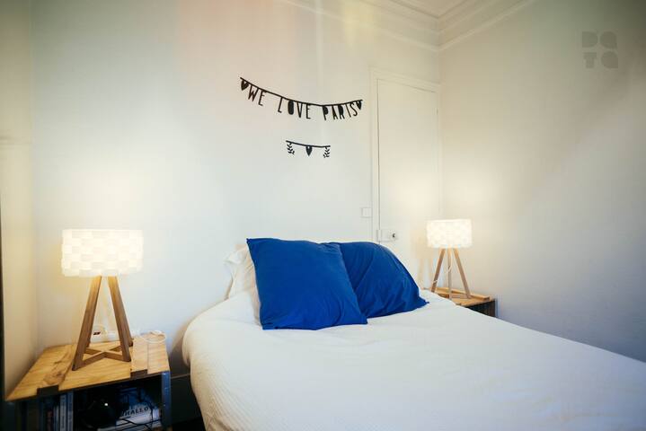 Nice room with cheminey and balcony with breakfast
