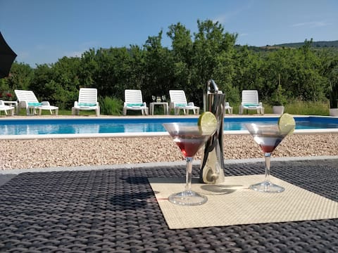 Successful Airbnb property: Relaxing Villa "Barba" in Općina Proložac