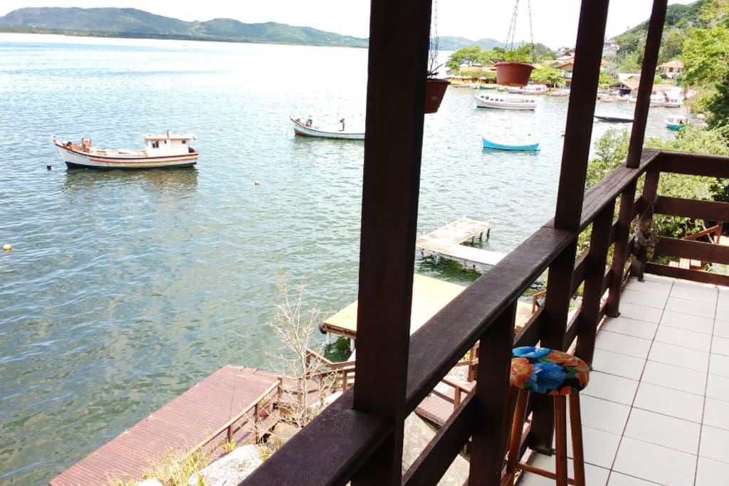 View and access to the lake